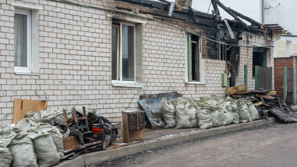 24/7 Emergency Soot Cleanup experts in Long Beach, CA